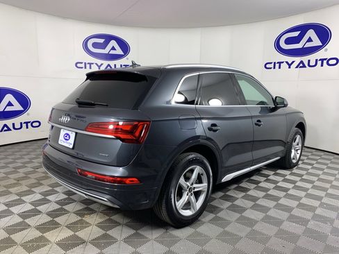 Used 2023 Audi Q5 2.0T Premium w/ Convenience Package image 3