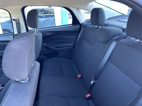 Used 2018 Ford Focus S image 10