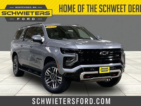 Used 2025 Chevrolet Suburban Z71 AWD/4WD image 1