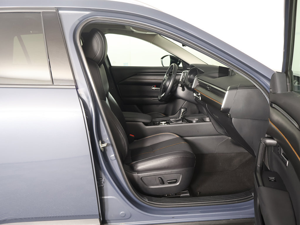 Used 2025 MAZDA CX-50 AWD 2.5 S w/ Premium Plus Pkg image 32