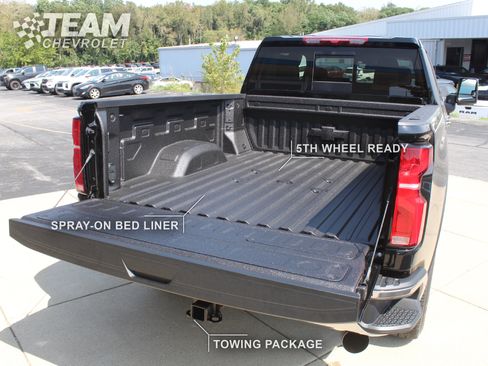 New 2026 Chevrolet Silverado 2500 LTZ w/ LTZ Convenience Package AWD/4WD image 3