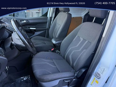 Used 2018 Ford Transit Connect XLT image 11