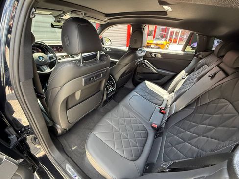 Used 2023 BMW X6 xDrive40i w/ M Sport Package AWD/4WD image 21