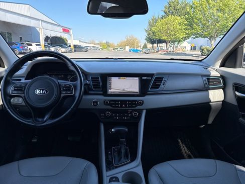 Used 2019 Kia Niro EX Premium w/ Sunroof Package FWD image 21