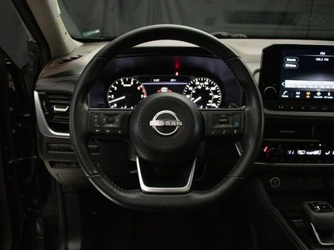 Used 2023 Nissan Rogue SL w/ SL Premium Package image 24