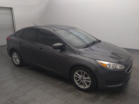 Used 2018 Ford Focus SE w/ Interior Protection Package FWD image 11