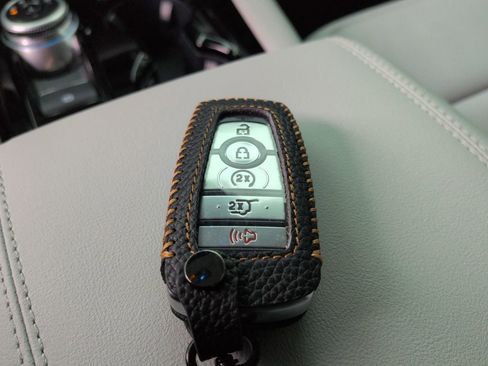 Used 2026 Ford Explorer Platinum w/ LUX Leather Package image 29