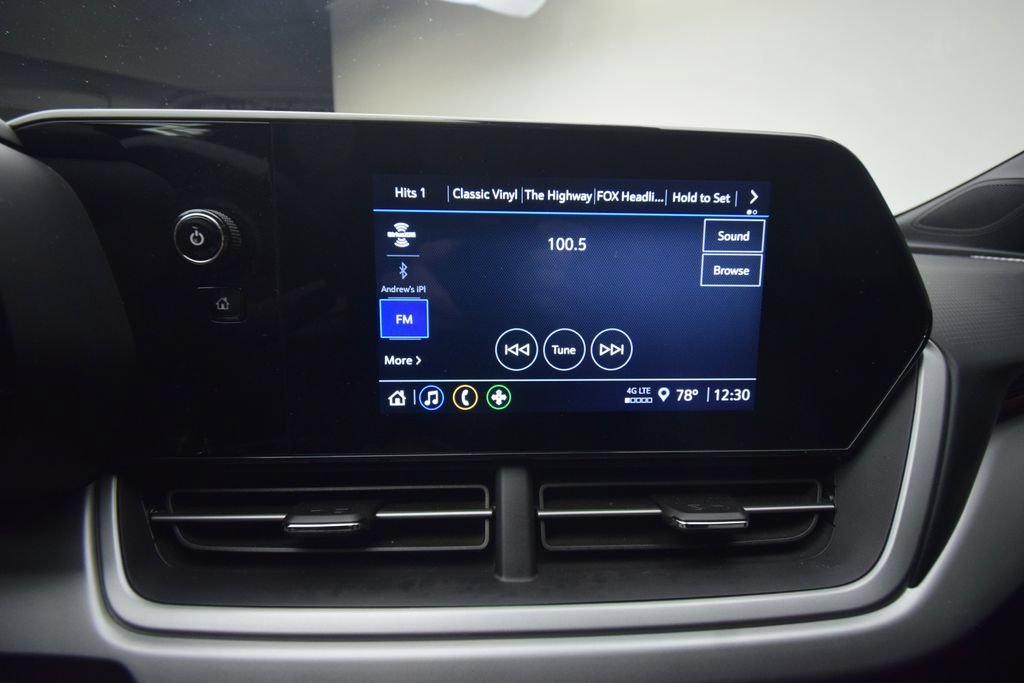 Used 2024 Chevrolet Trax RS w/ Driver Confidence Package FWD image 12