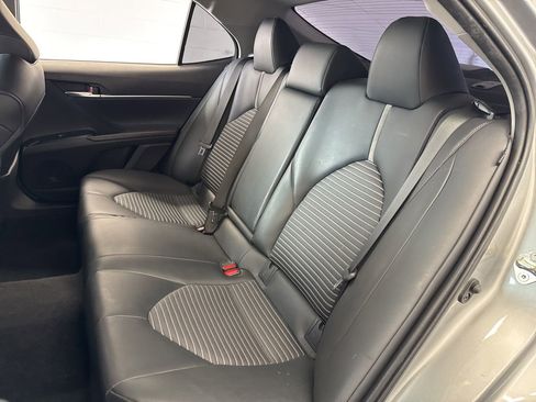 Used 2020 Toyota Camry SE AWD/4WD image 38