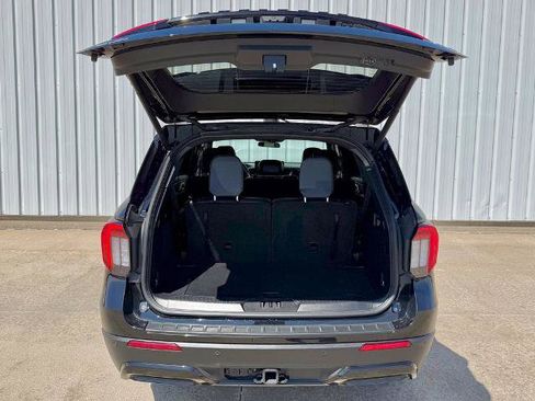 Certified 2025 Ford Explorer ST-Line w/ ST-Line Street Pack AWD/4WD image 17