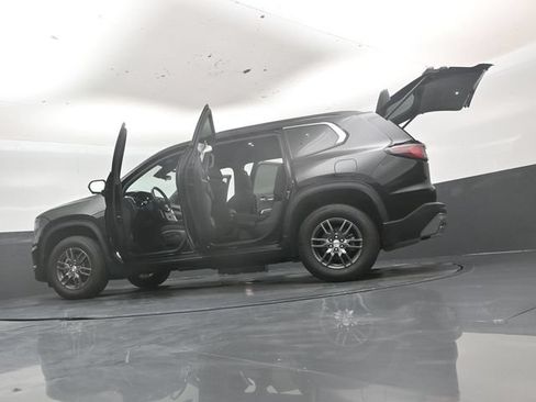 Used 2025 GMC Acadia Elevation FWD image 56