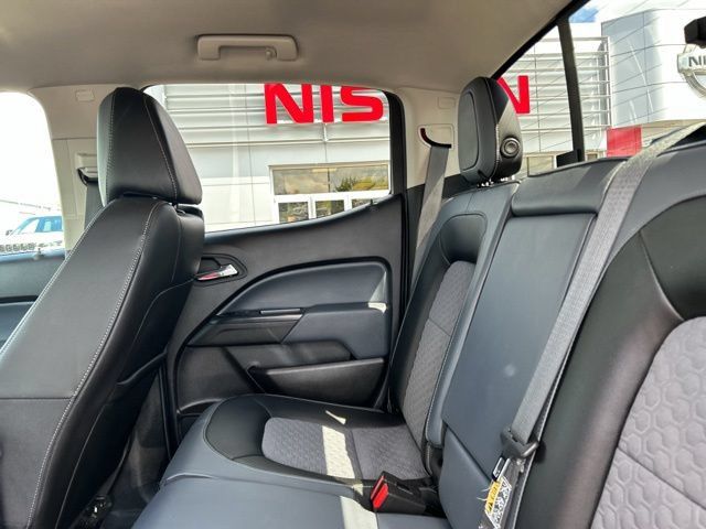Used 2016 Chevrolet Colorado Z71 AWD/4WD image 18