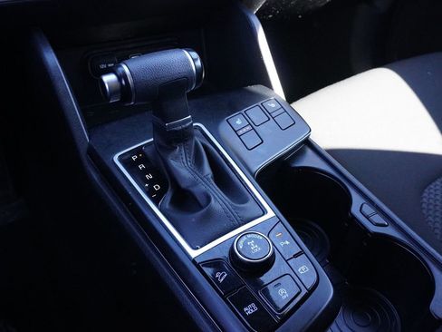 Used 2023 Kia Sportage LX image 43