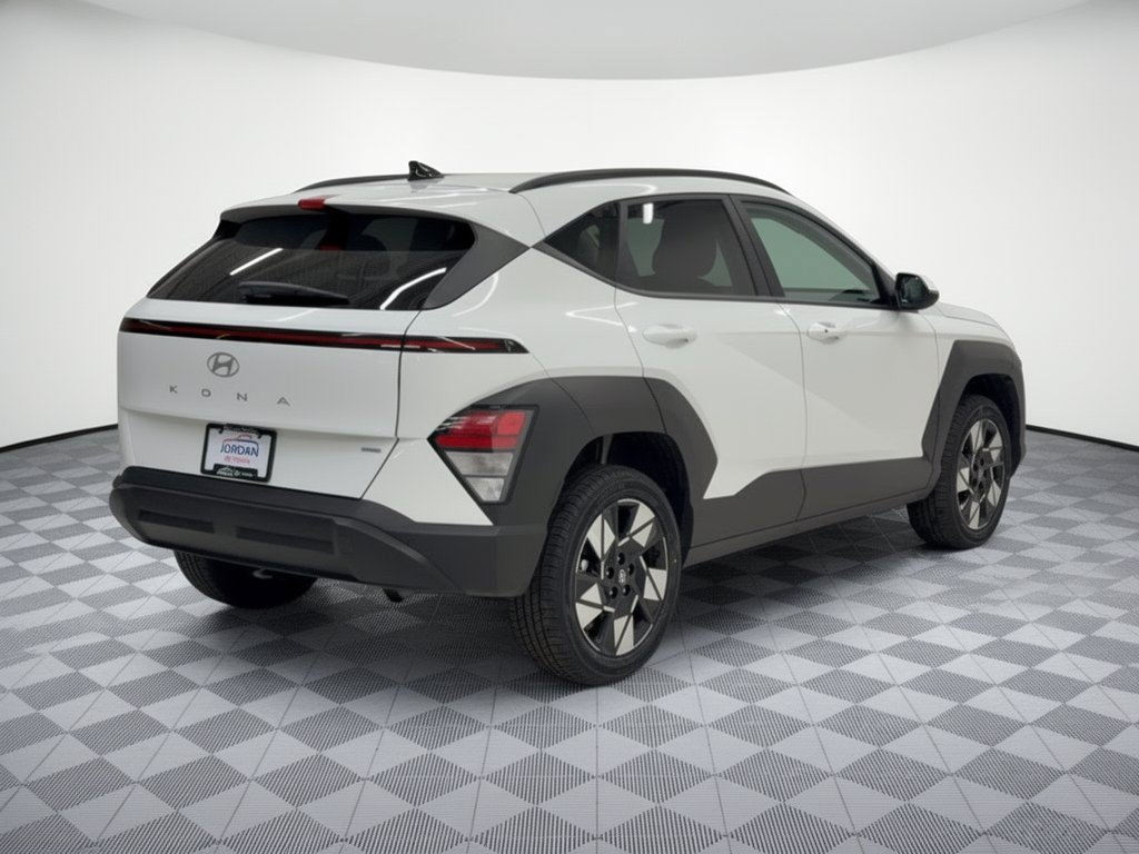 Used 2025 Hyundai Kona SEL AWD/4WD image 9