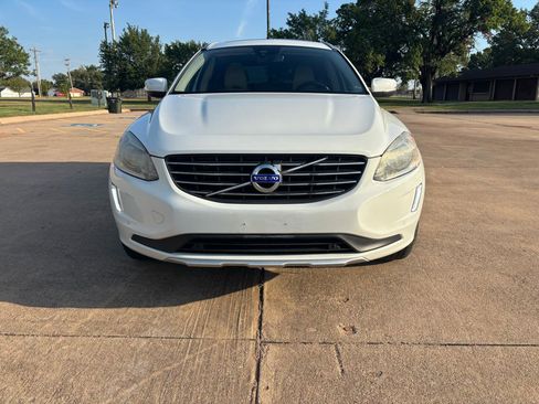 Used 2015 Volvo XC60 T6 w/ Proximity Package FWD image 4