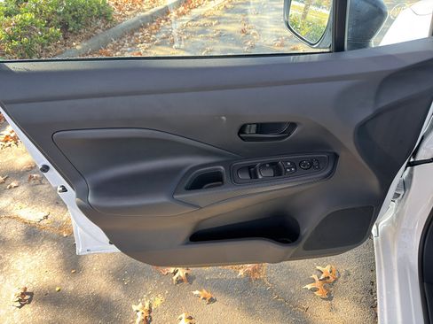 New 2025 Nissan Versa S w/ Trunk Package image 16