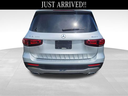Used 2020 Mercedes-Benz GLB 250 4MATIC image 4