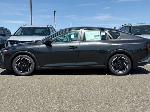 New 2026 Kia K4 EX FWD image 10