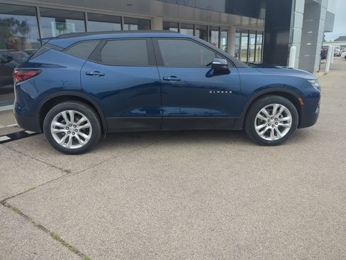 Used 2022 Chevrolet Blazer LT w/ Sound & Technology Package AWD/4WD image 5