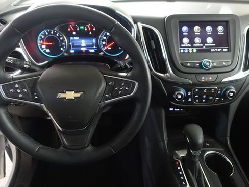 Used 2024 Chevrolet Equinox LT FWD image 12