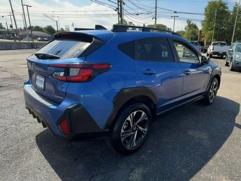 Used 2025 Subaru Crosstrek 2.5i Premium AWD/4WD image 8
