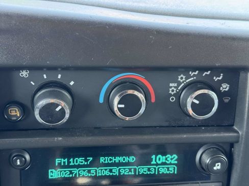 Used 2022 Chevrolet Express 2500 Extended w/ Driver Convenience Package RWD image 5