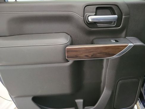 Certified 2023 GMC Sierra 2500 SLT w/ SLT Convenience Package image 16