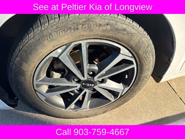 Used 2024 Kia Forte LXS FWD image 13