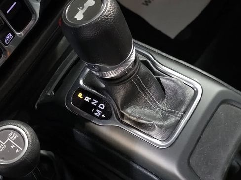 Used 2024 Jeep Wrangler Unlimited Sahara AWD/4WD image 23