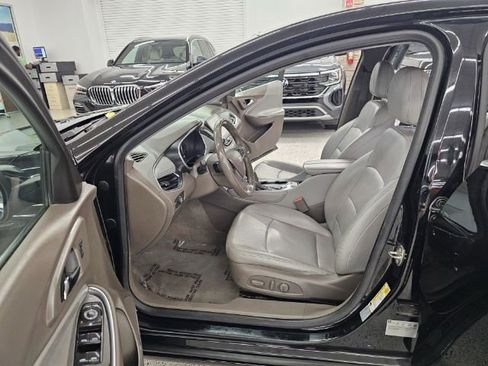 Used 2017 Chevrolet Malibu 4dr Sdn Hybrid w/ Leather Package image 28