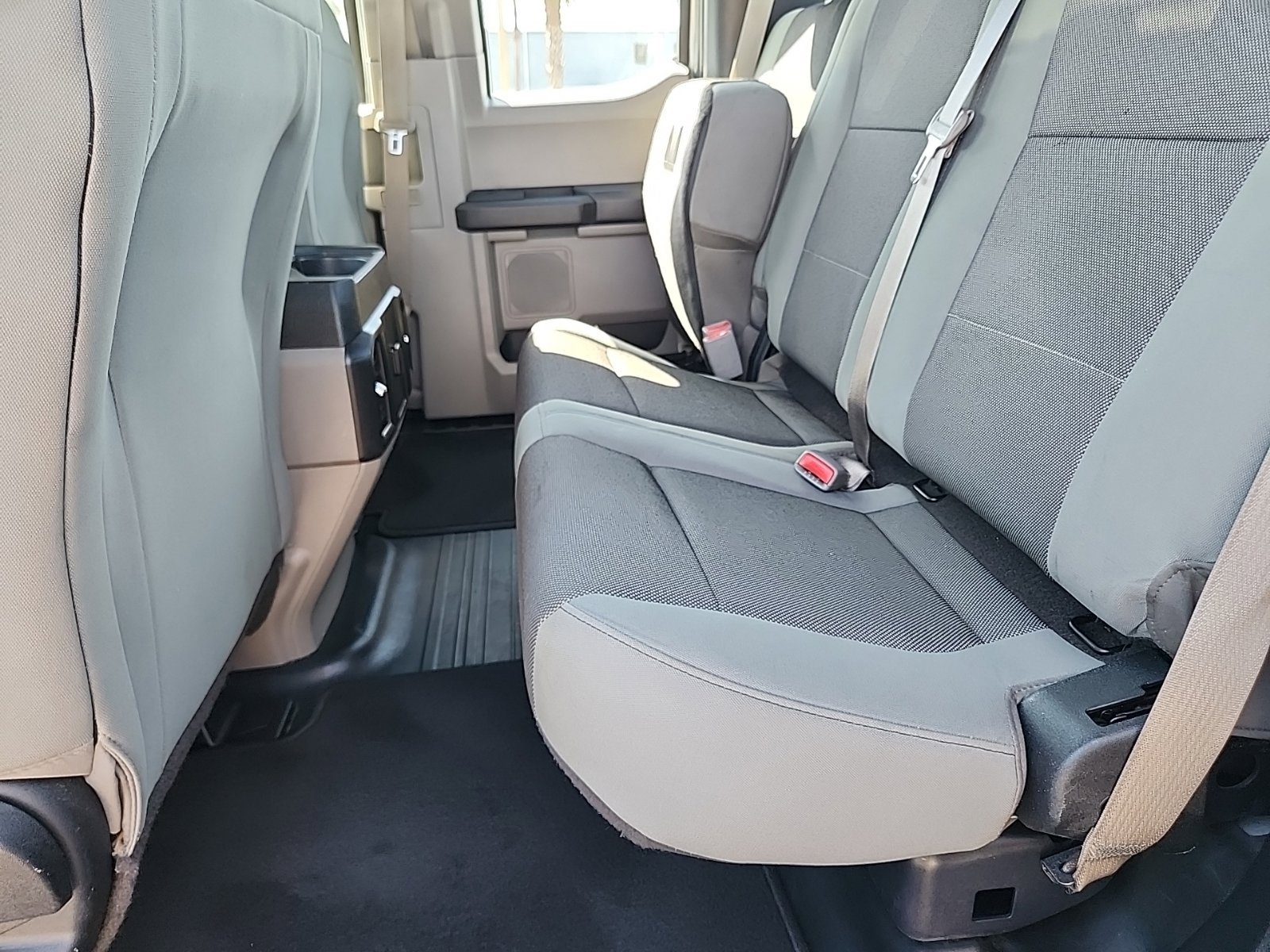 Used 2015 Ford F150 XL w/ Equipment Group 101A Mid RWD image 17