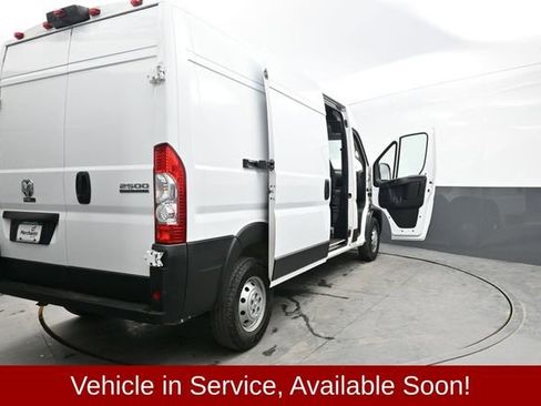Used 2024 RAM ProMaster 2500 w/ Convenience Group image 43