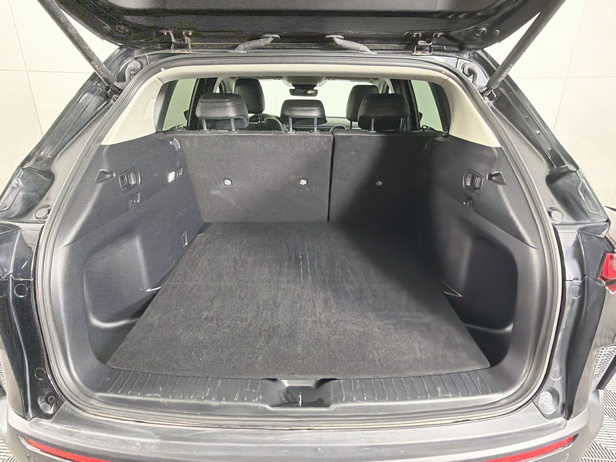 Used 2026 MAZDA CX-50 AWD 2.5 S w/ Premium Package image 29