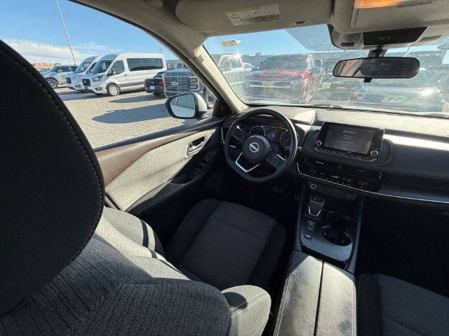 Used 2022 Nissan Rogue SV FWD image 13