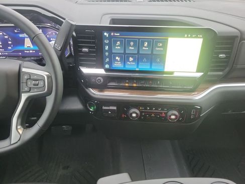 New 2025 Chevrolet Silverado 1500 LT w/ Z71 Off-Road Package image 18