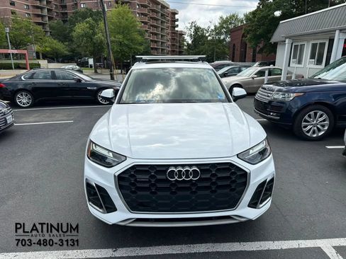 Used 2023 Audi Q5 2.0T Premium w/ Convenience Package AWD/4WD image 4