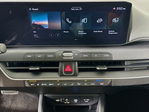Used 2025 Kia K4 FWD image 23