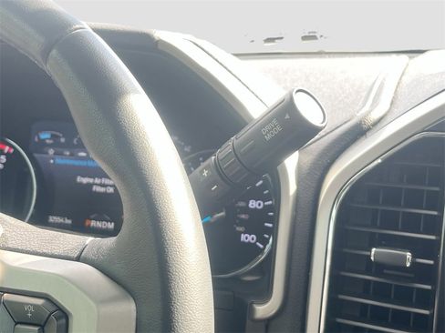 Used 2022 Ford F250 Lariat w/ Tremor Off-Road Package image 15