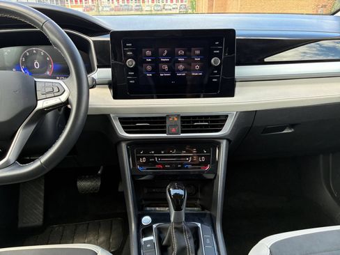 Used 2026 Volkswagen Taos SE FWD image 14