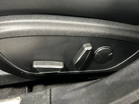 Used 2019 Lincoln MKZ Premiere AWD/4WD image 10