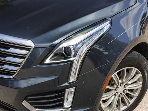 Used 2019 Cadillac XT5 Luxury FWD image 3