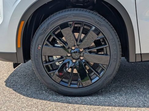 New 2026 Mitsubishi Outlander LE AWD/4WD image 3