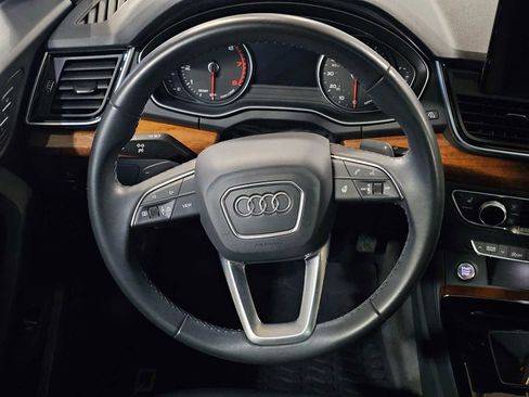 Used 2023 Audi Q5 2.0T Premium w/ Convenience Package image 21