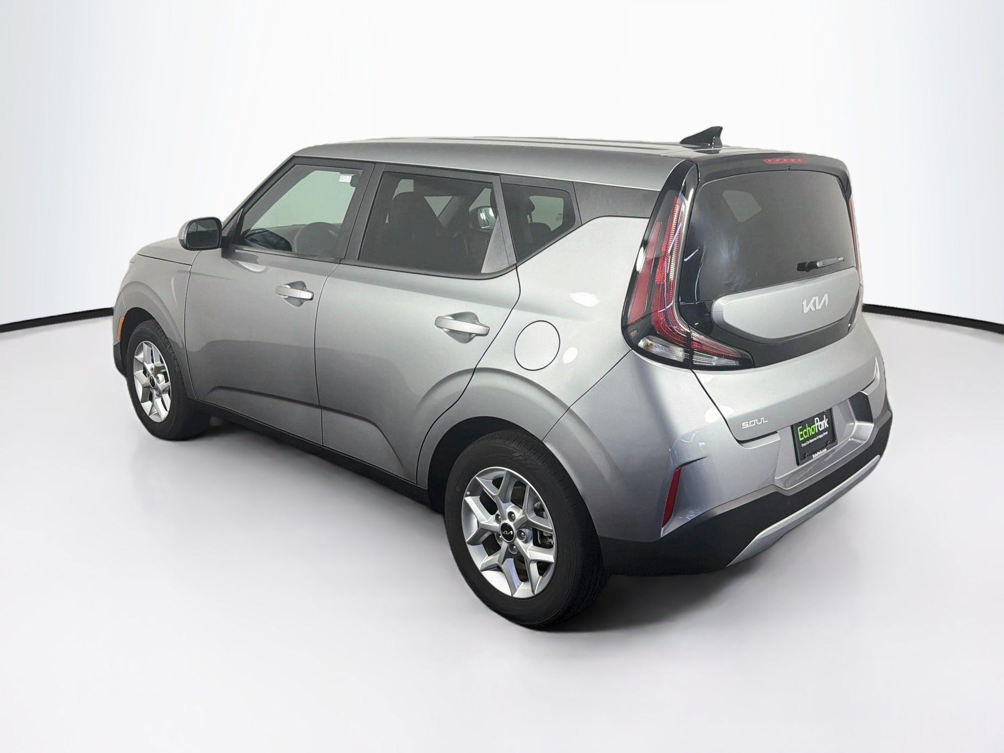 Used 2025 Kia Soul LX w/ LX Technology Package FWD image 5