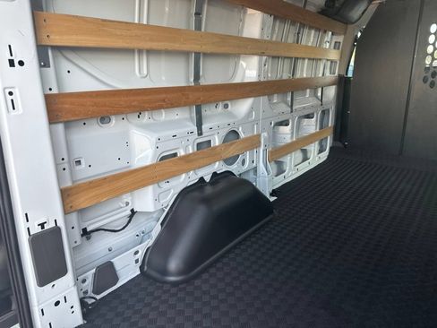 Used 2025 Ford Transit 250 Low Roof w/ Exterior Upgrade Package RWD image 30