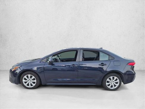 Used 2021 Toyota Corolla LE FWD image 5