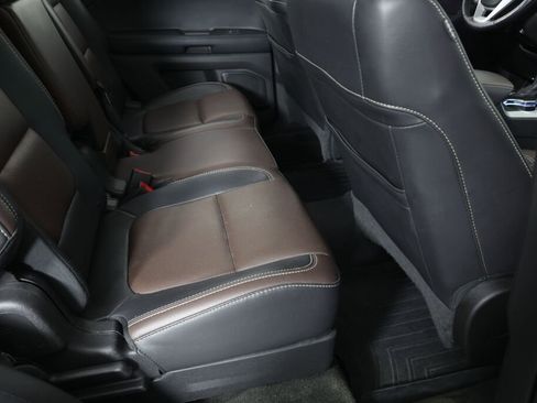 Used 2015 Ford Explorer Sport image 23