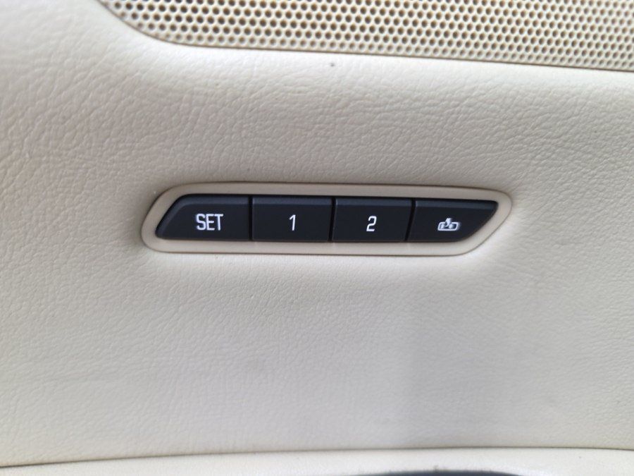 Used 2017 Cadillac XT5 Luxury w/ Driver Awareness Package AWD/4WD image 33