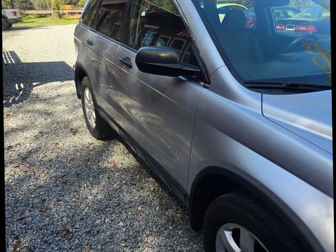 Used 2011 Honda CR-V SE image 4