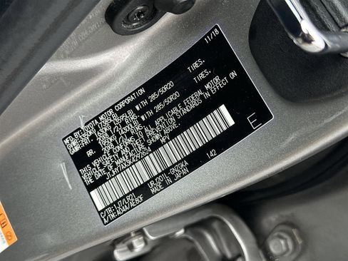 Used 2019 Lexus LX 570 4WD image 22